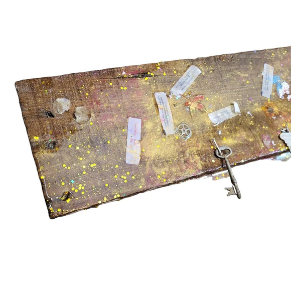 Handmade Skeleton Key Holder Wood Epoxy Resin Key Holder - Picture 8 of 11